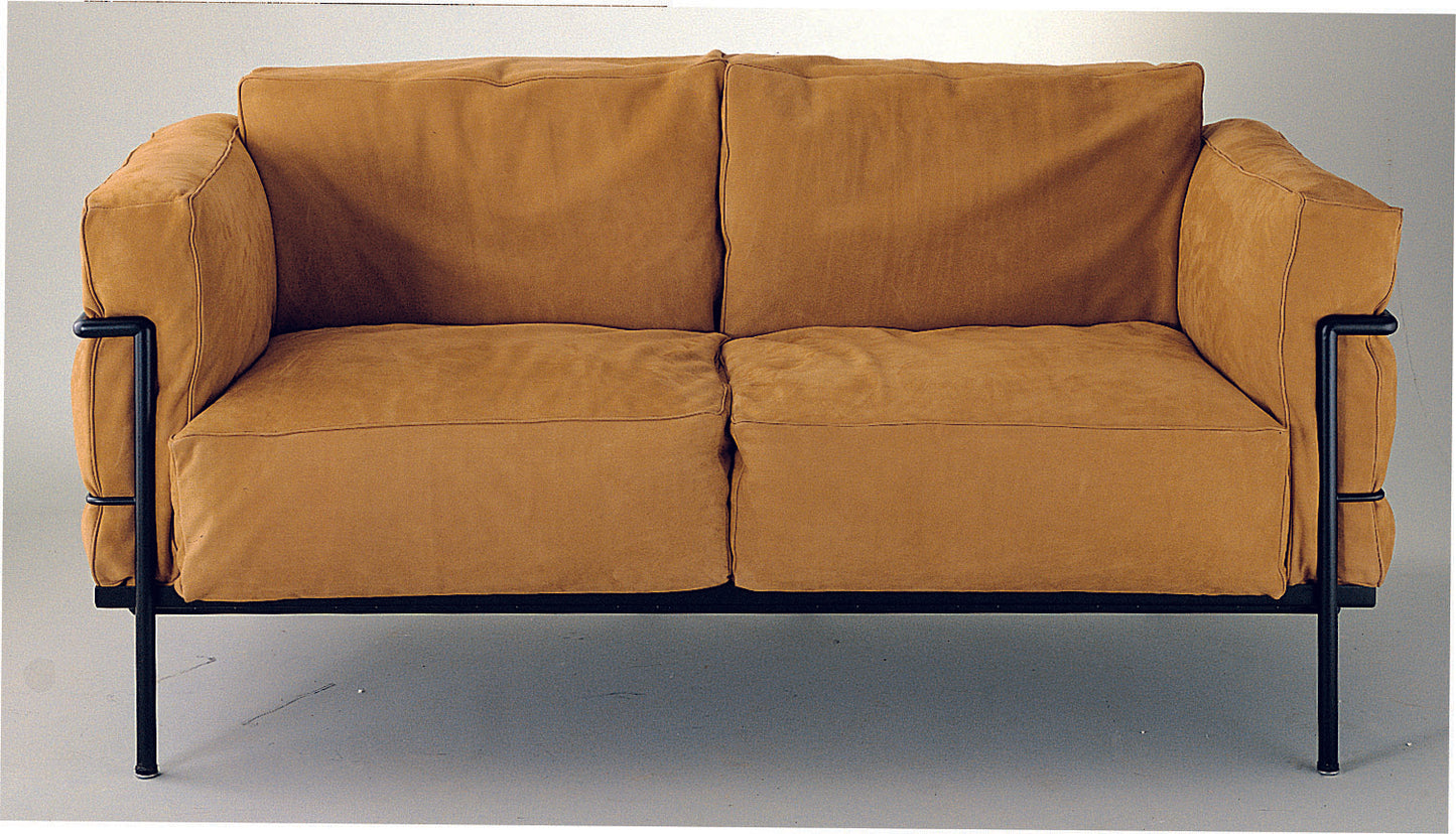 Sofa 45 by Le Corbusier | Urban Architecture Masterworks Collection