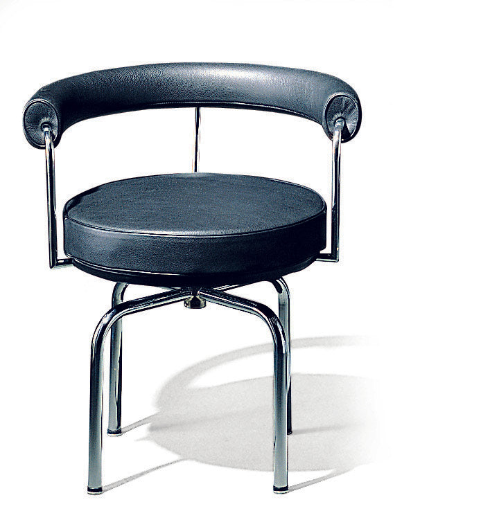 Armchair With Footstool by Le Corbusier | Urban Architecture Masterworks Collection