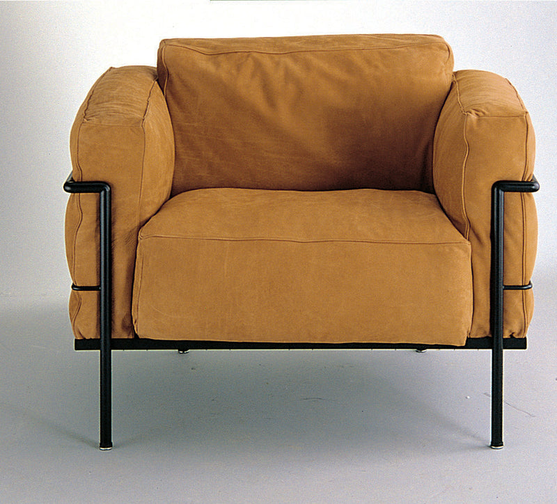 Armchair & Sofa by Le Corbusier