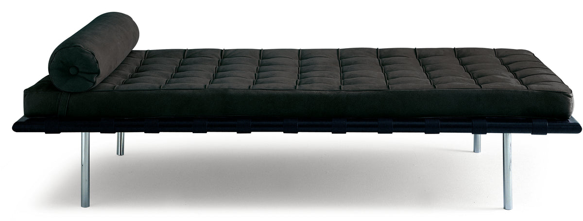 Black Leather Daybed by Mies Van Der Rohe